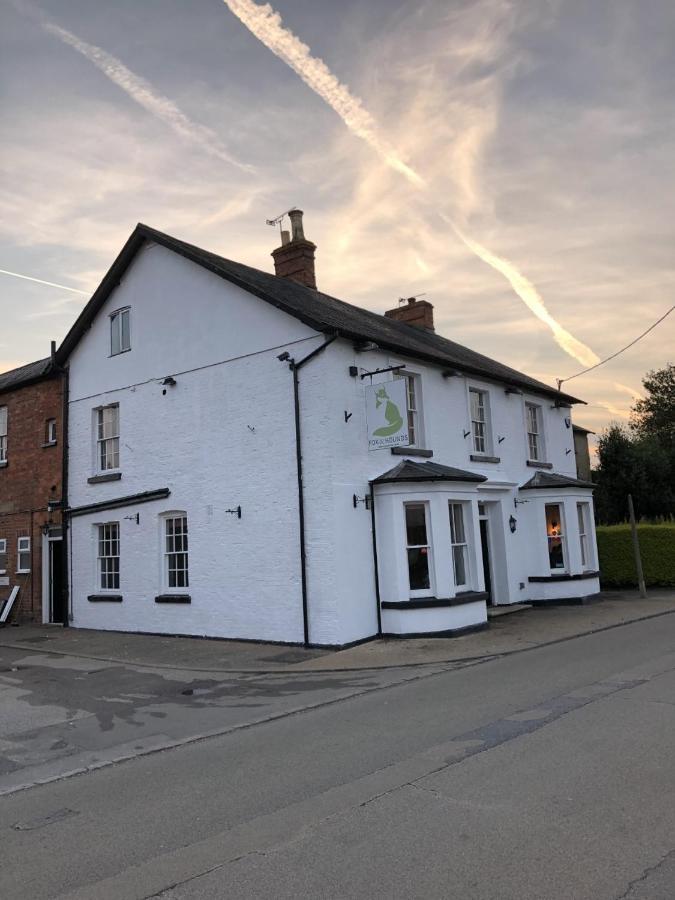 Hotel The Fox And Hounds Whittlebury Esterno foto