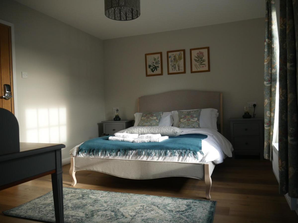 Hotel The Fox And Hounds Whittlebury Esterno foto